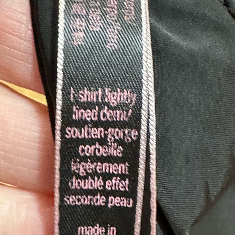 Victoria’s Secret t shirt lightly lined Elegant Black Women's Bra sz 38D - Picture 4 of 7